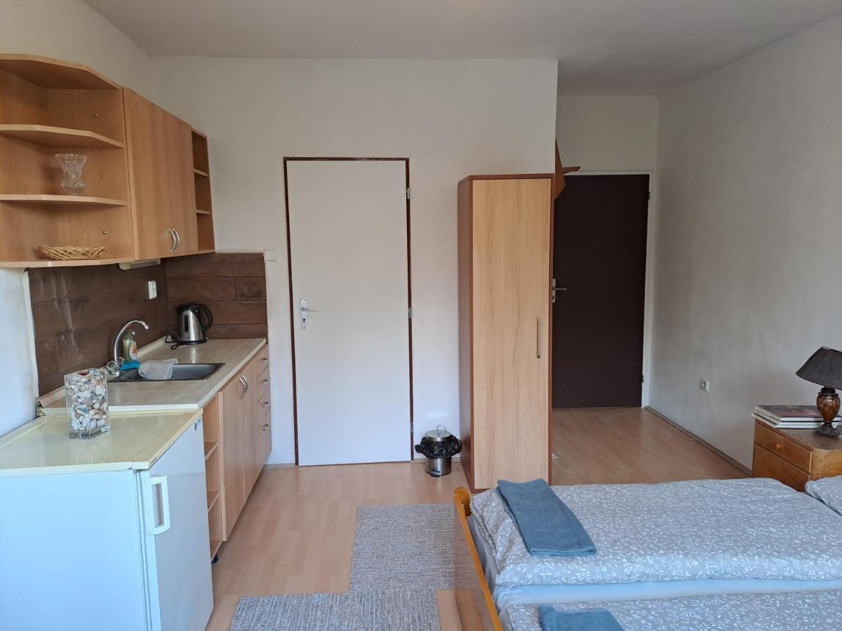 Apartman S Terasou Оломоуц Екстериор снимка